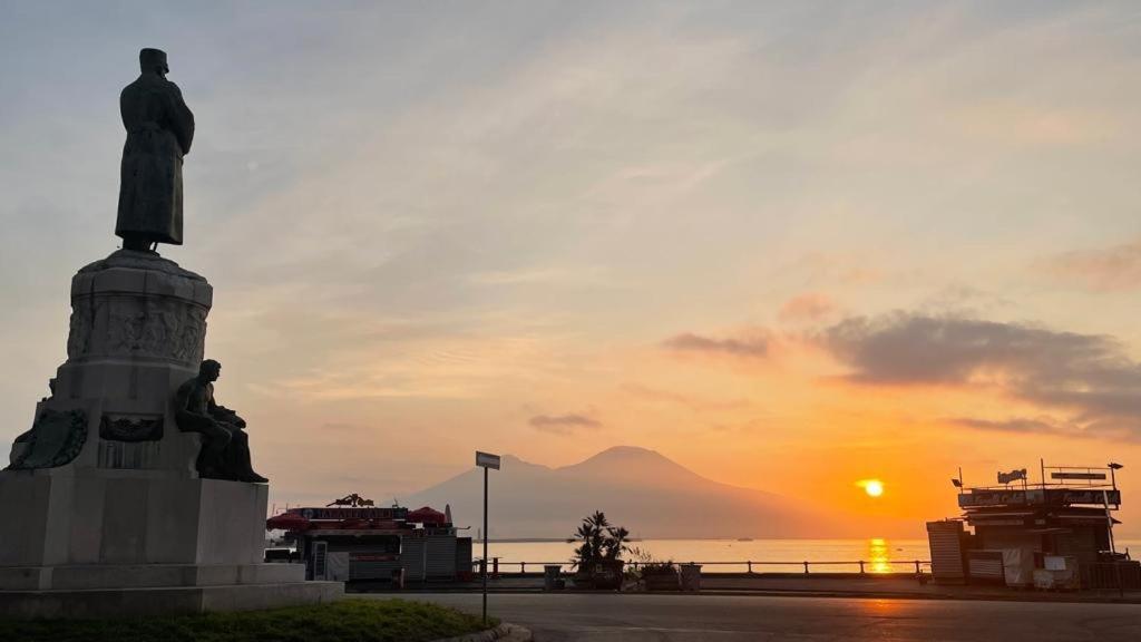 ナポリPartenope Comfortアパートメント エクステリア 写真